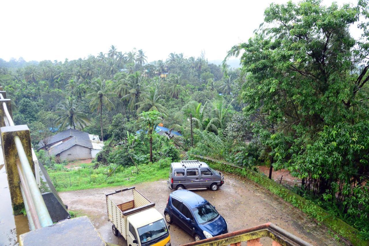 Sri Ranga Homestay Māvingundi Eksteriør bilde